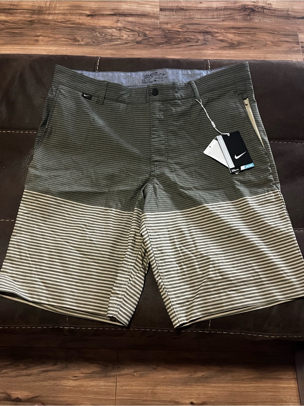 NEW Men's Size 34 NIKE GOLF Modern-Fit Shorts Athletic Dress Green 803043-236